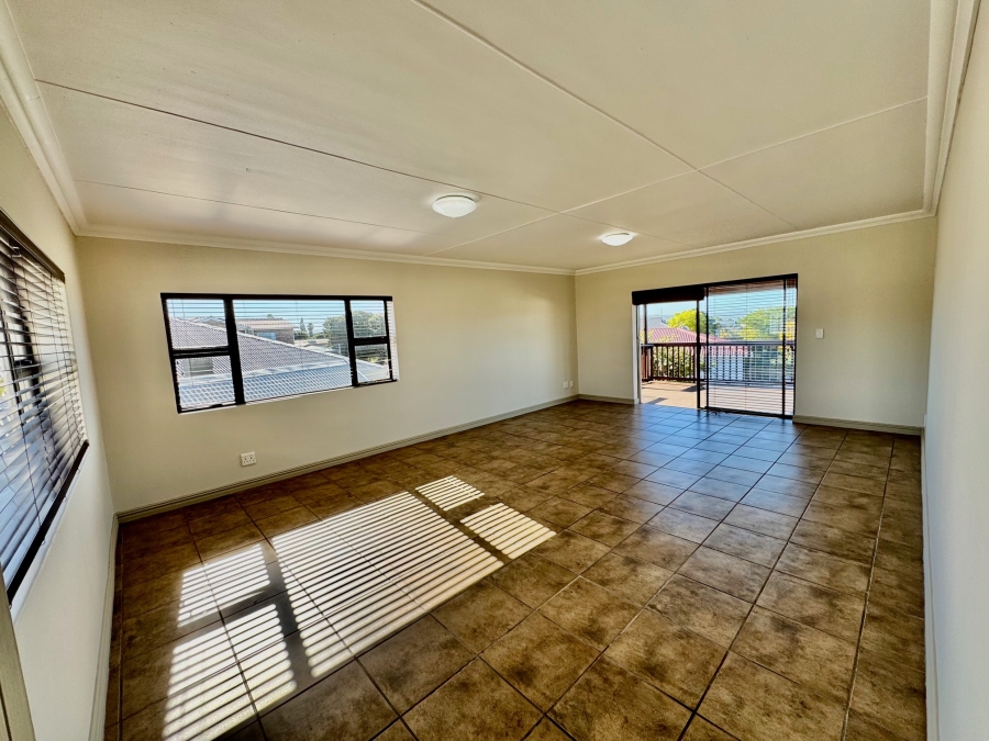 4 Bedroom Property for Sale in Stilbaai Wes Western Cape